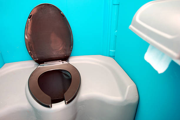 Best Portable restroom trailer rental  in Rialto, CA